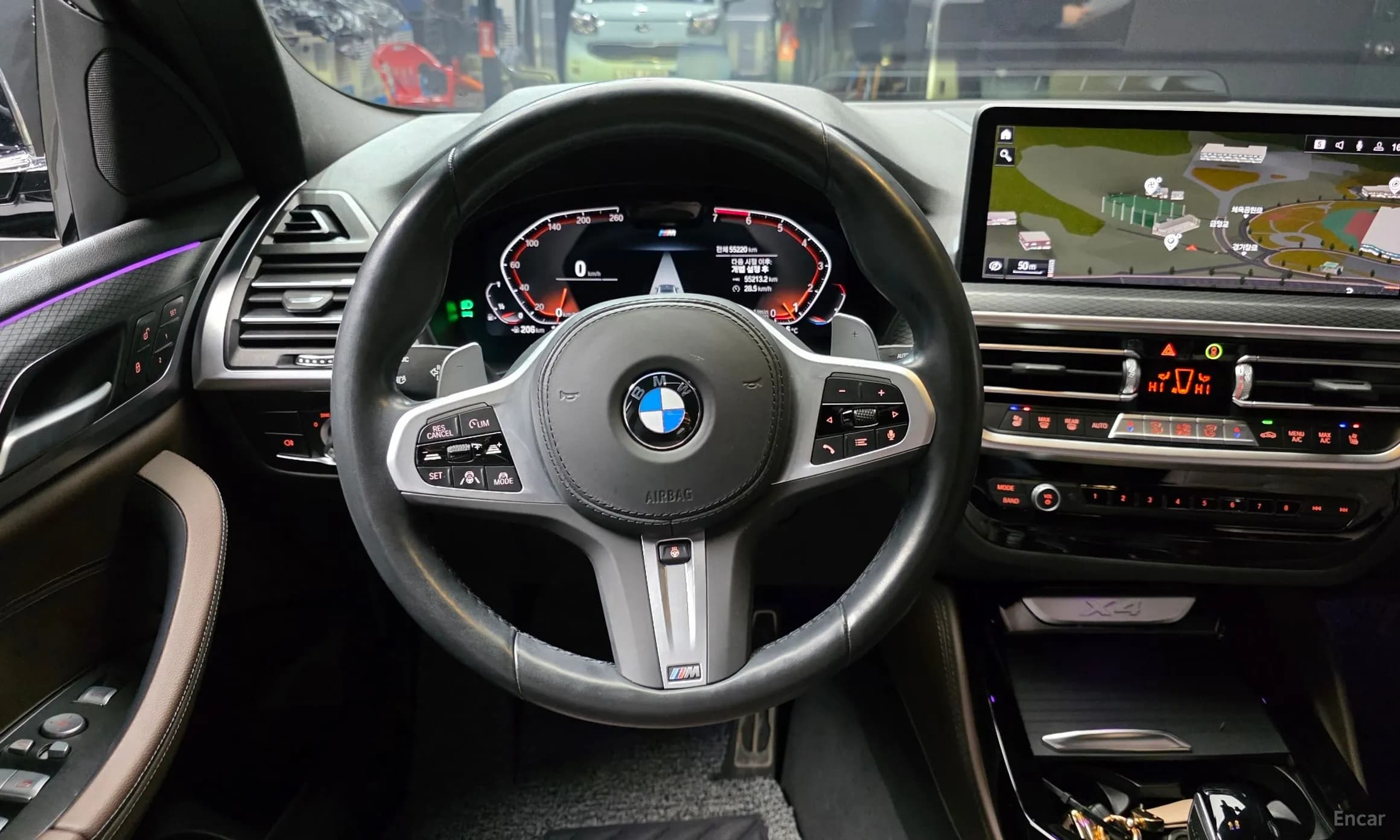 X4 (G02)