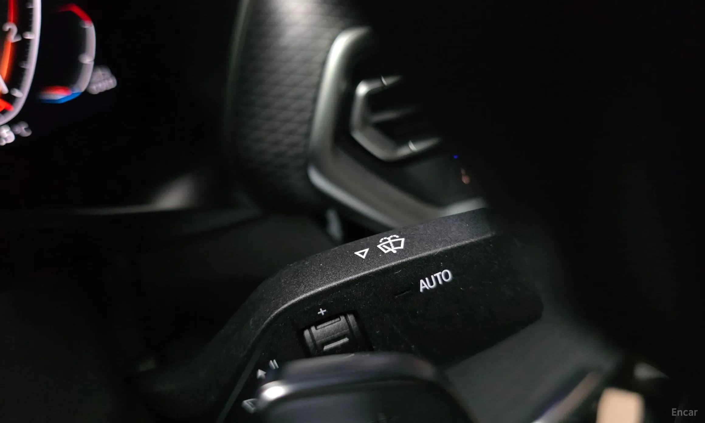 X4 (G02)