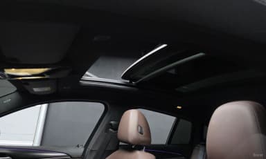 X4 (G02)