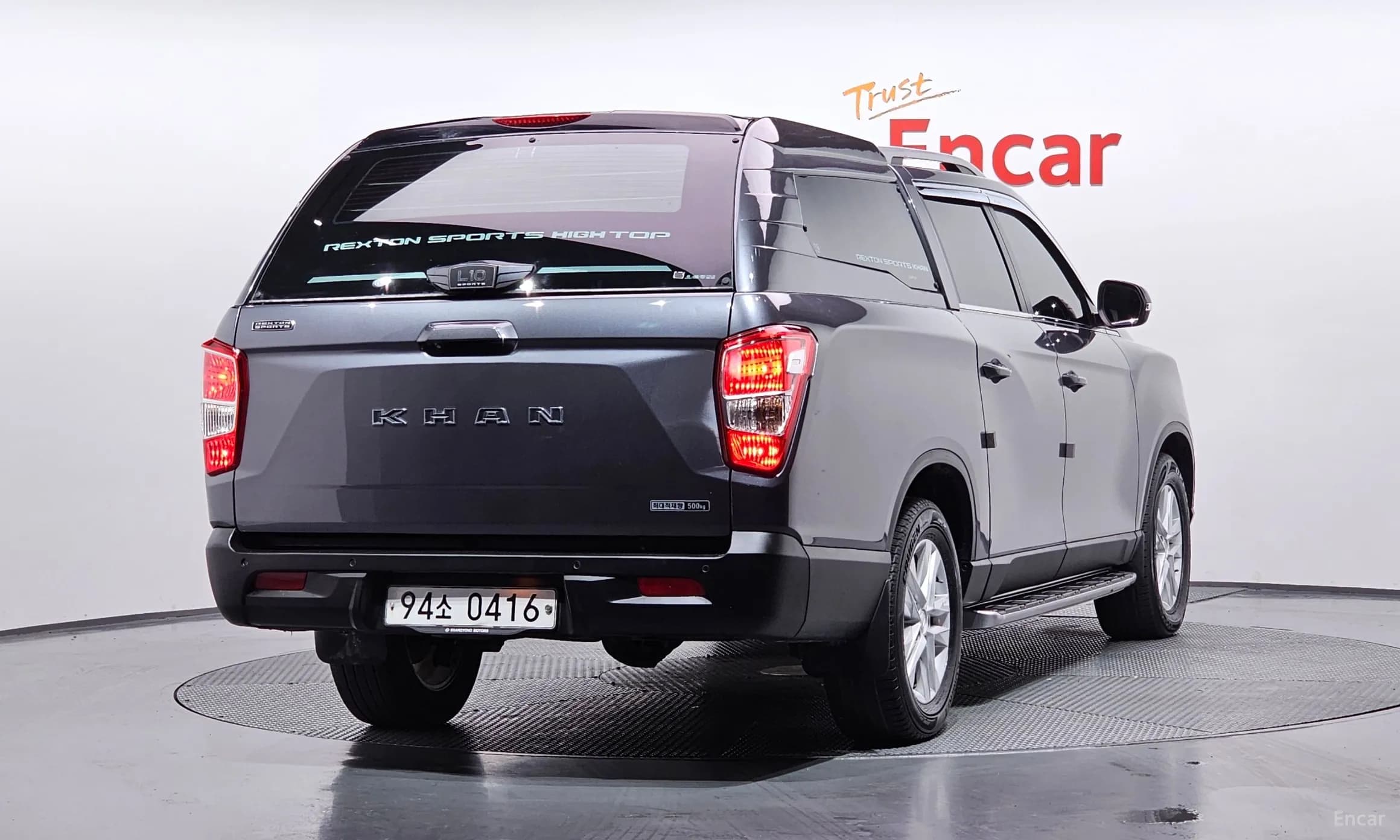 Rexton Sports Khan