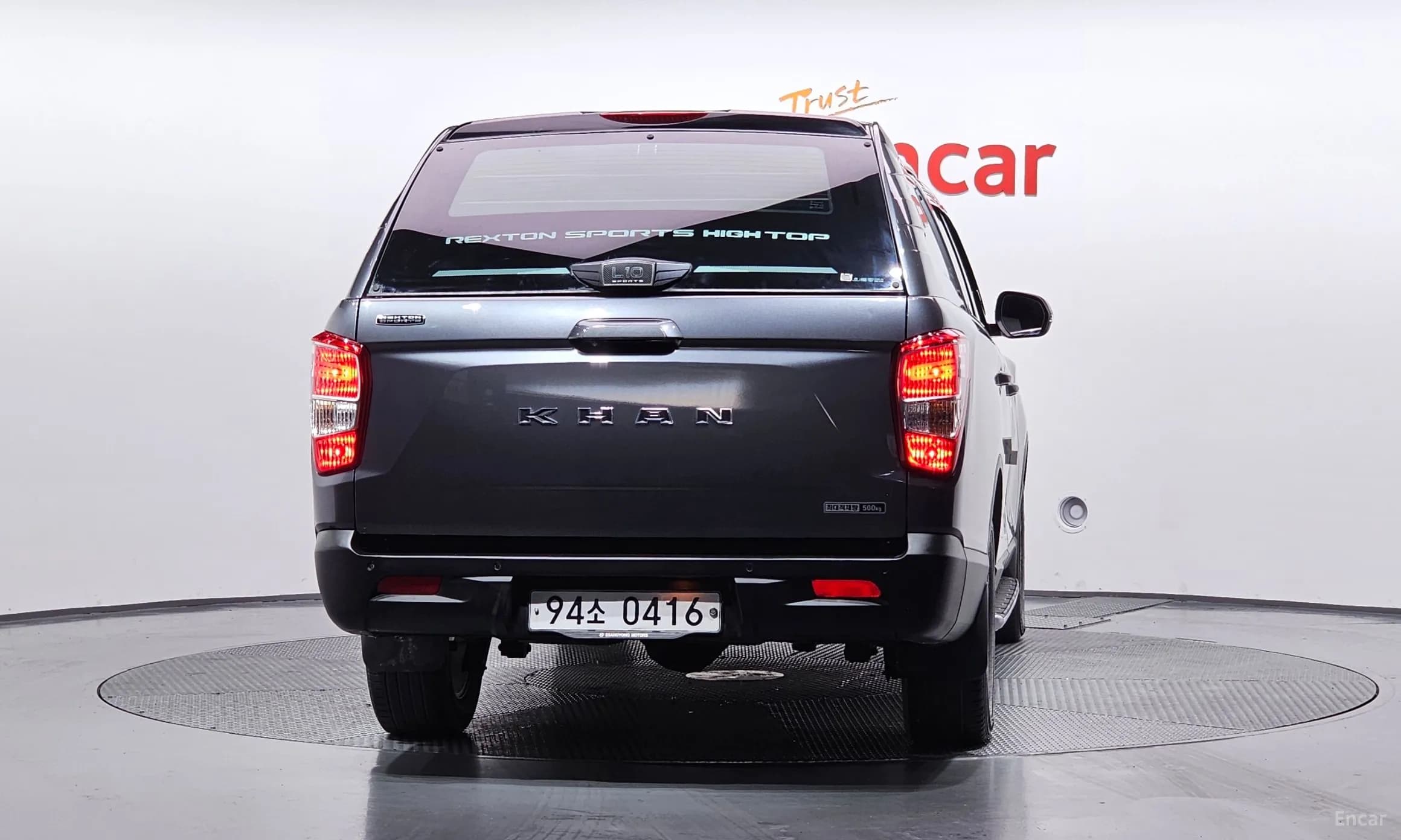 Rexton Sports Khan