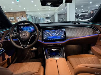 E-Class W214