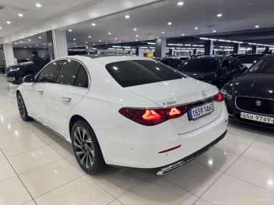 E-Class W214