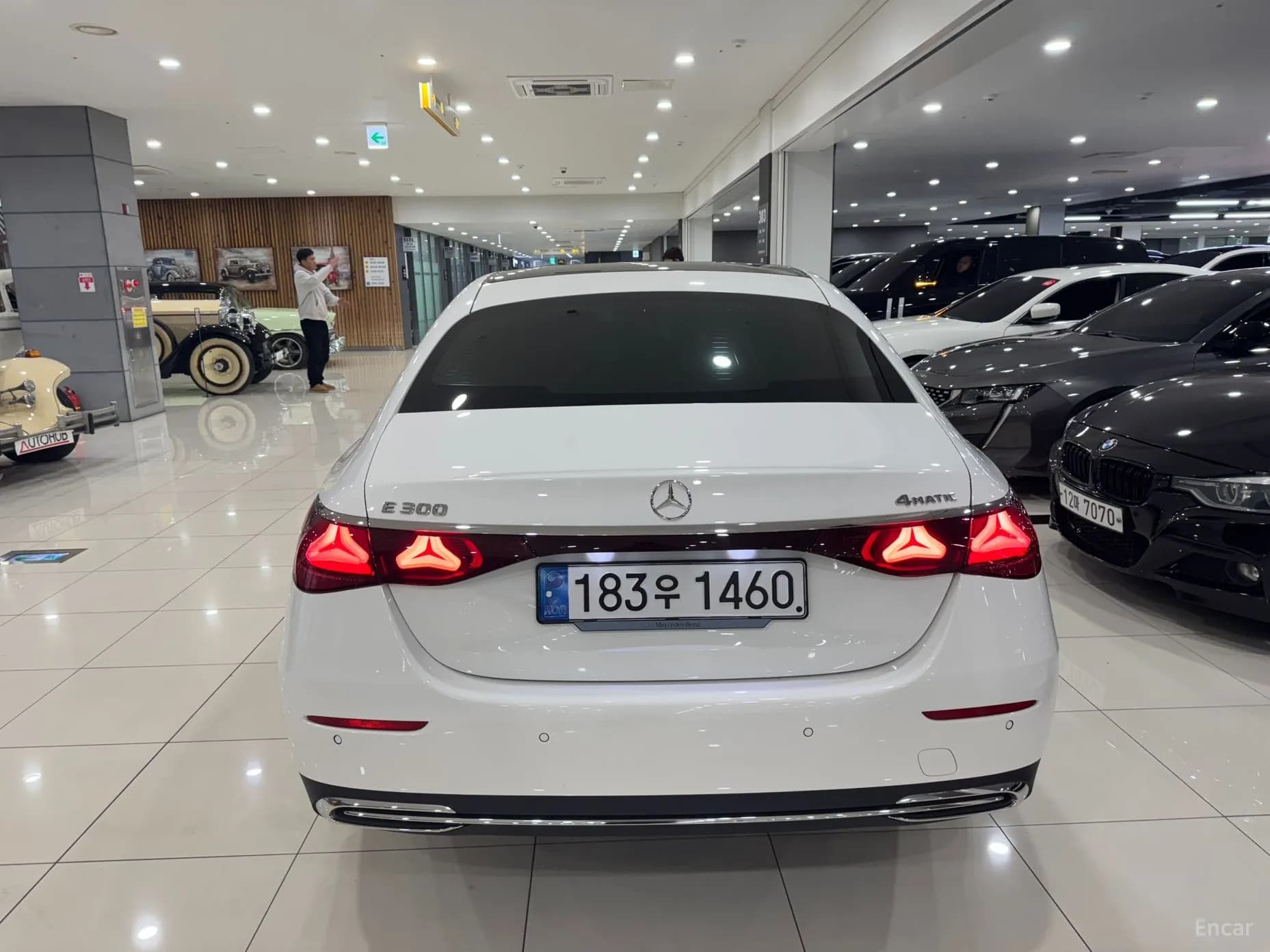 E-Class W214