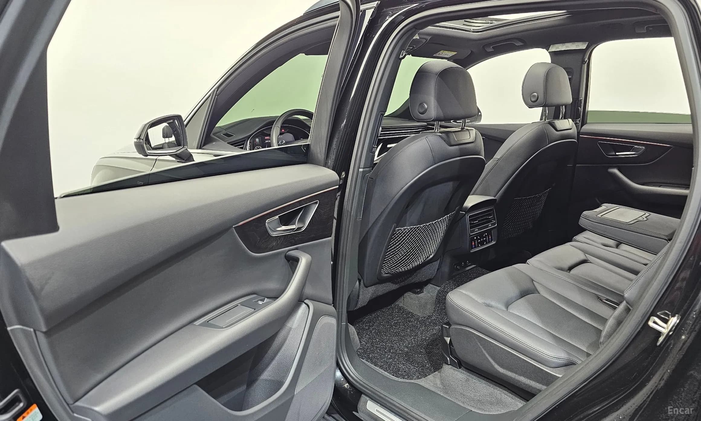 Q7 (4M)