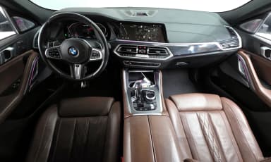X6 (G06)