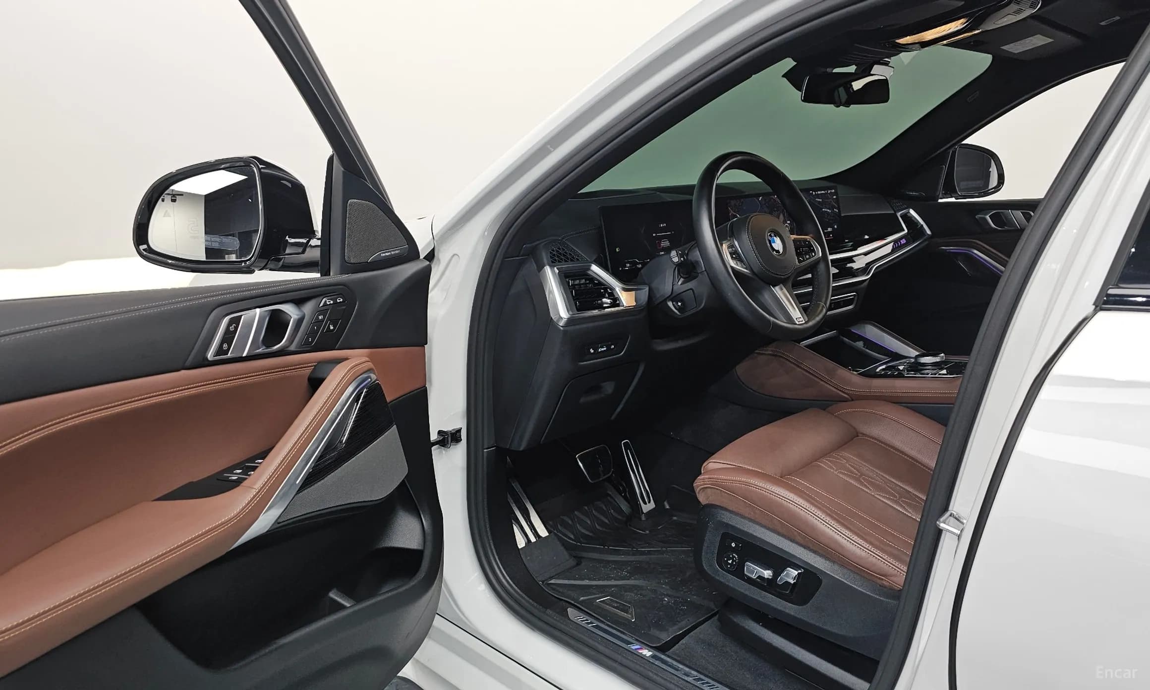 X6 (G06)