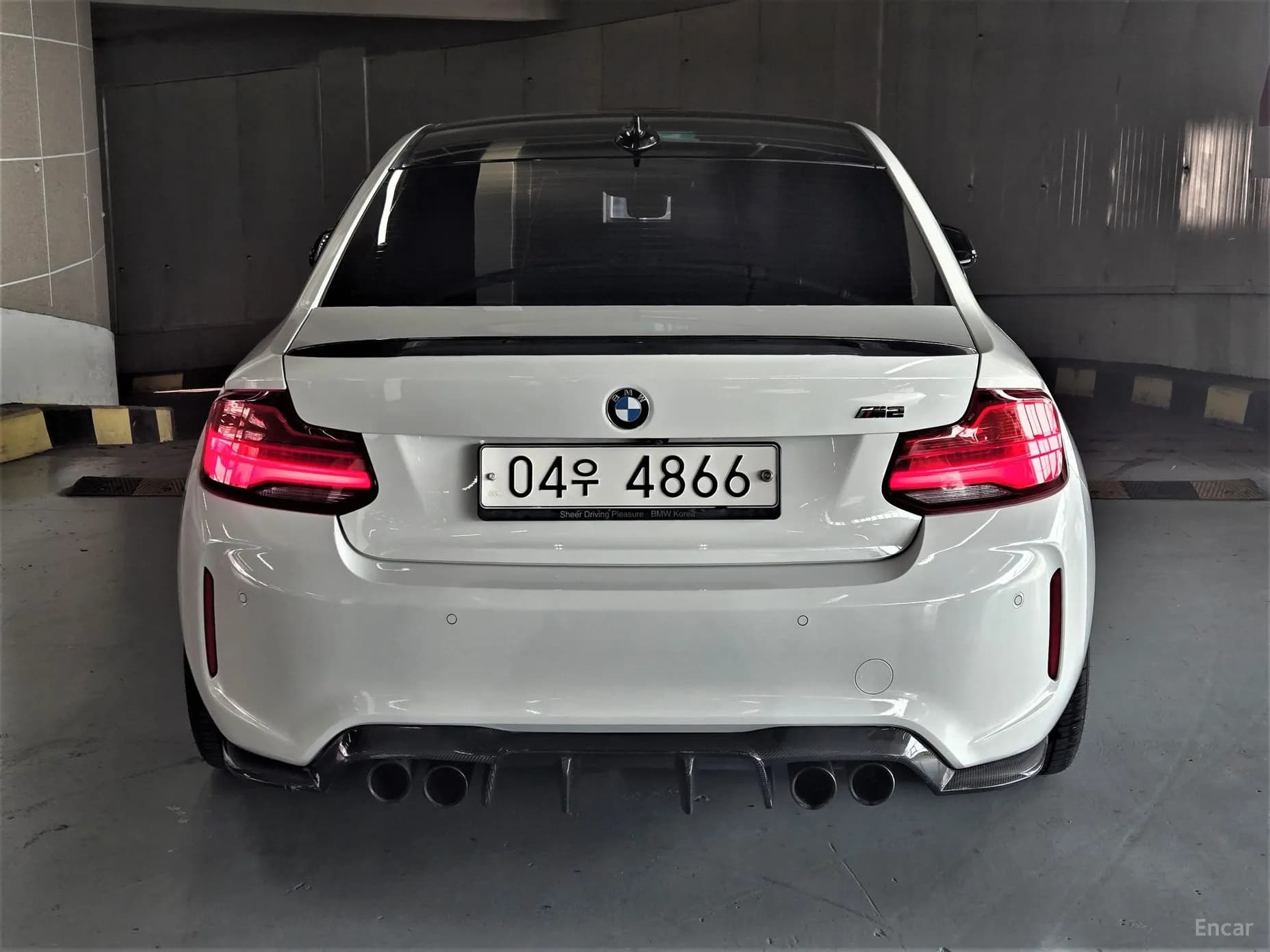 M2 (F87)