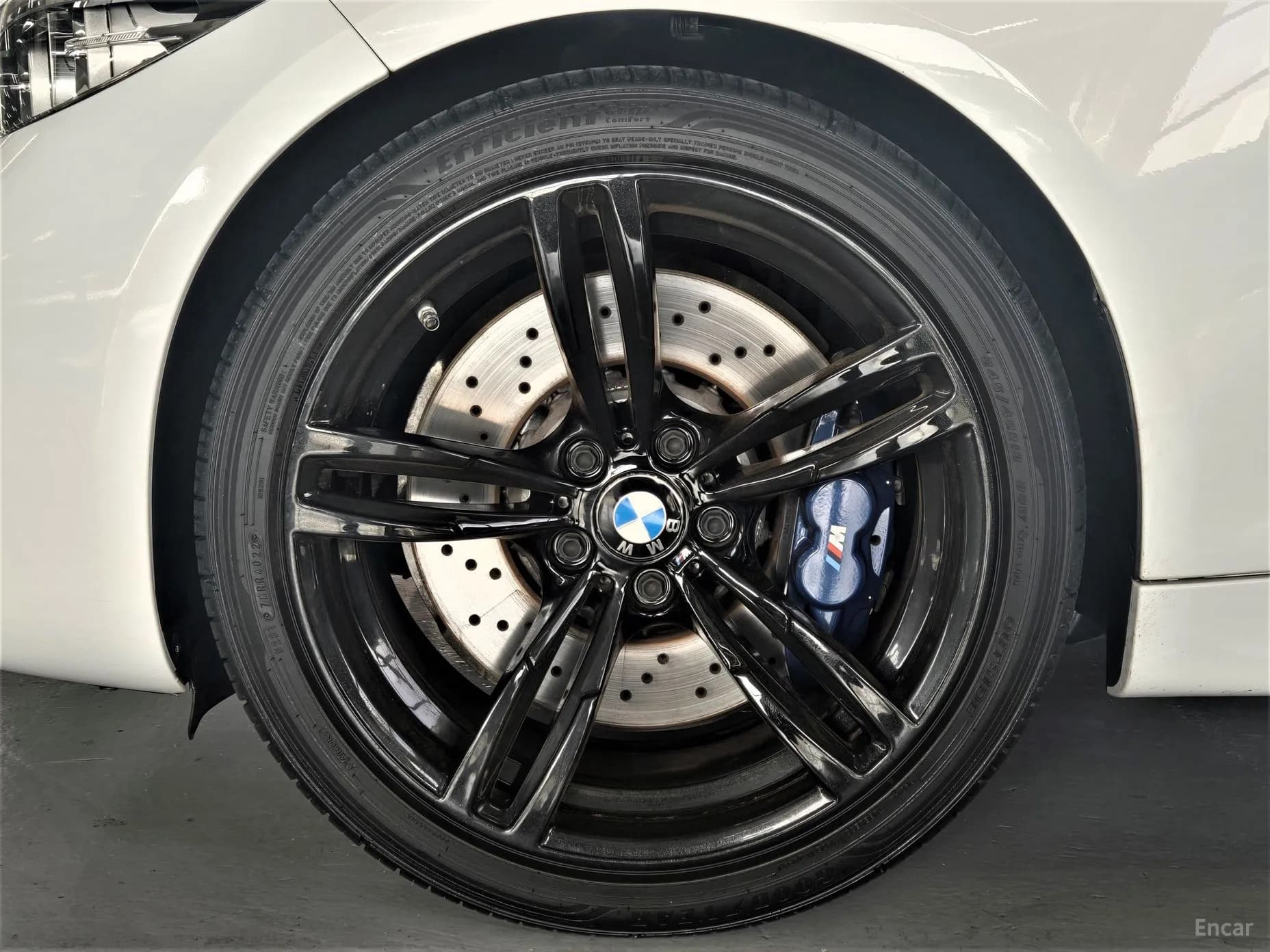 M2 (F87)