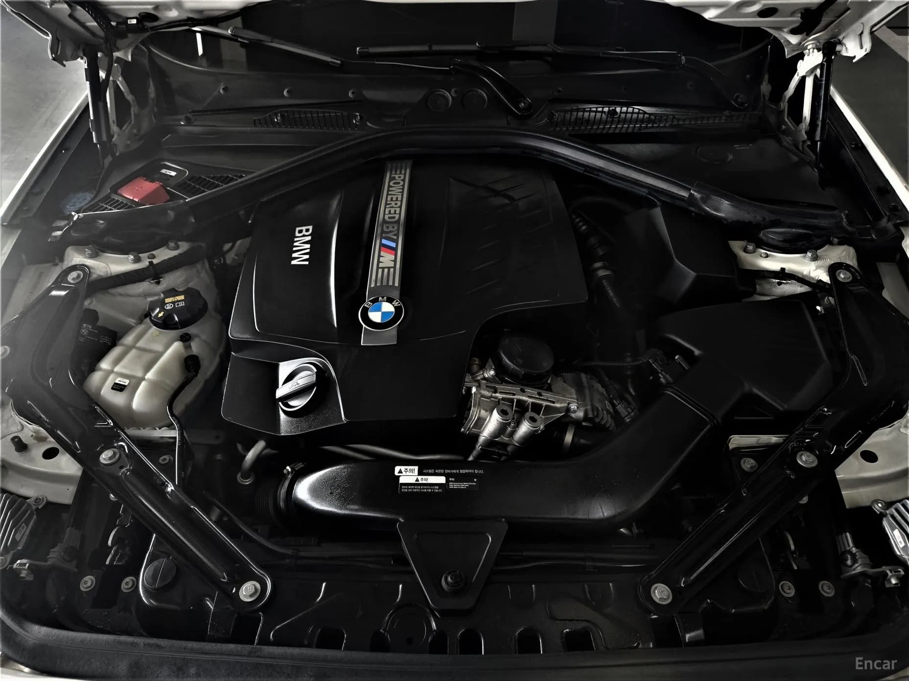 M2 (F87)