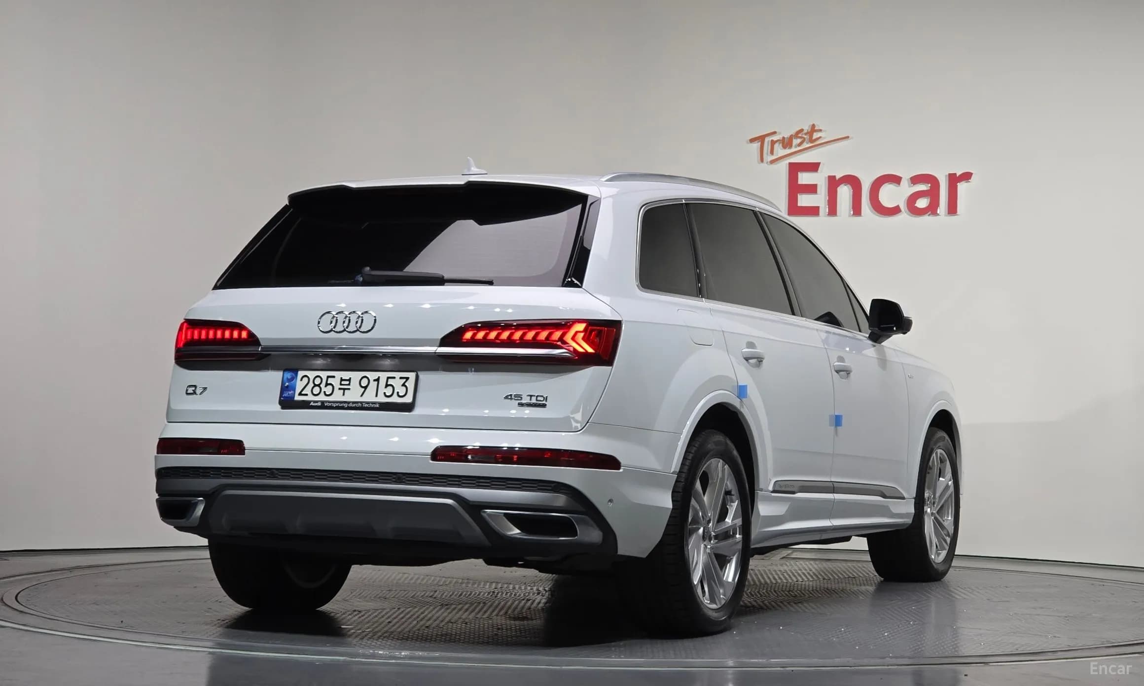 Q7 (4M)