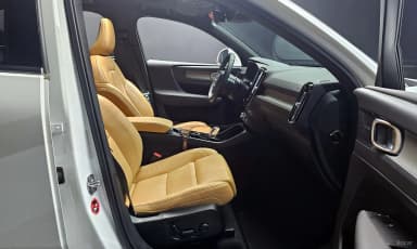 XC40