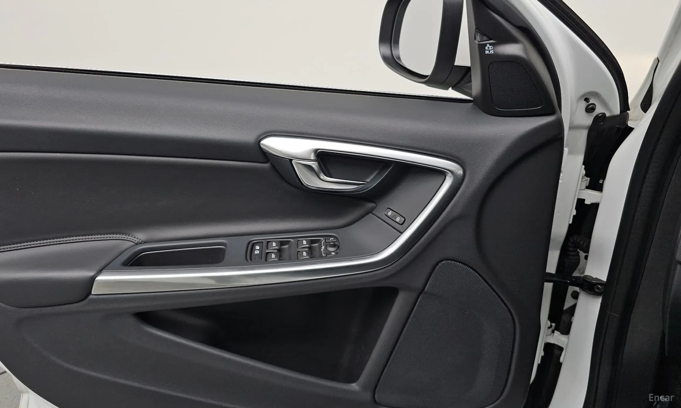 S60