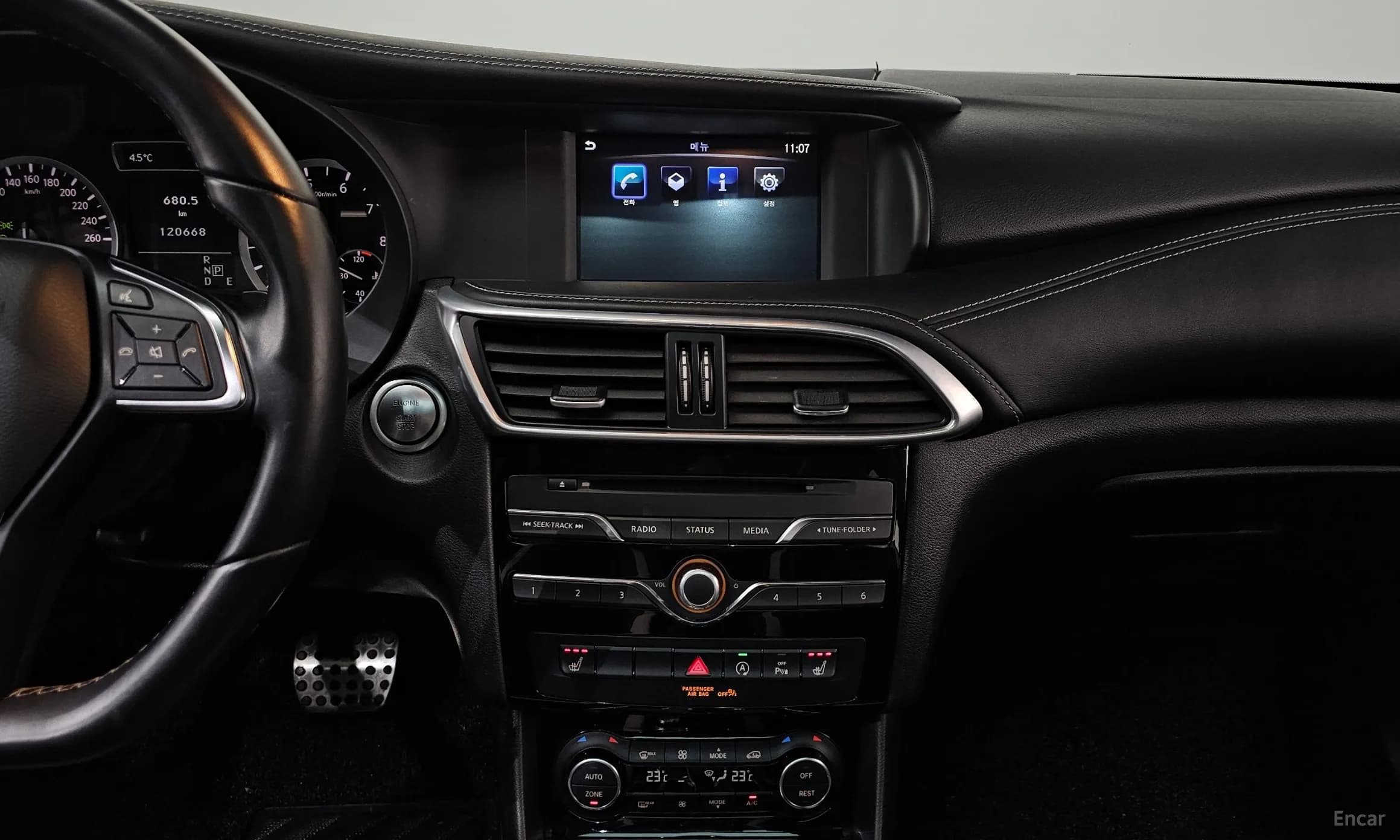 Q30