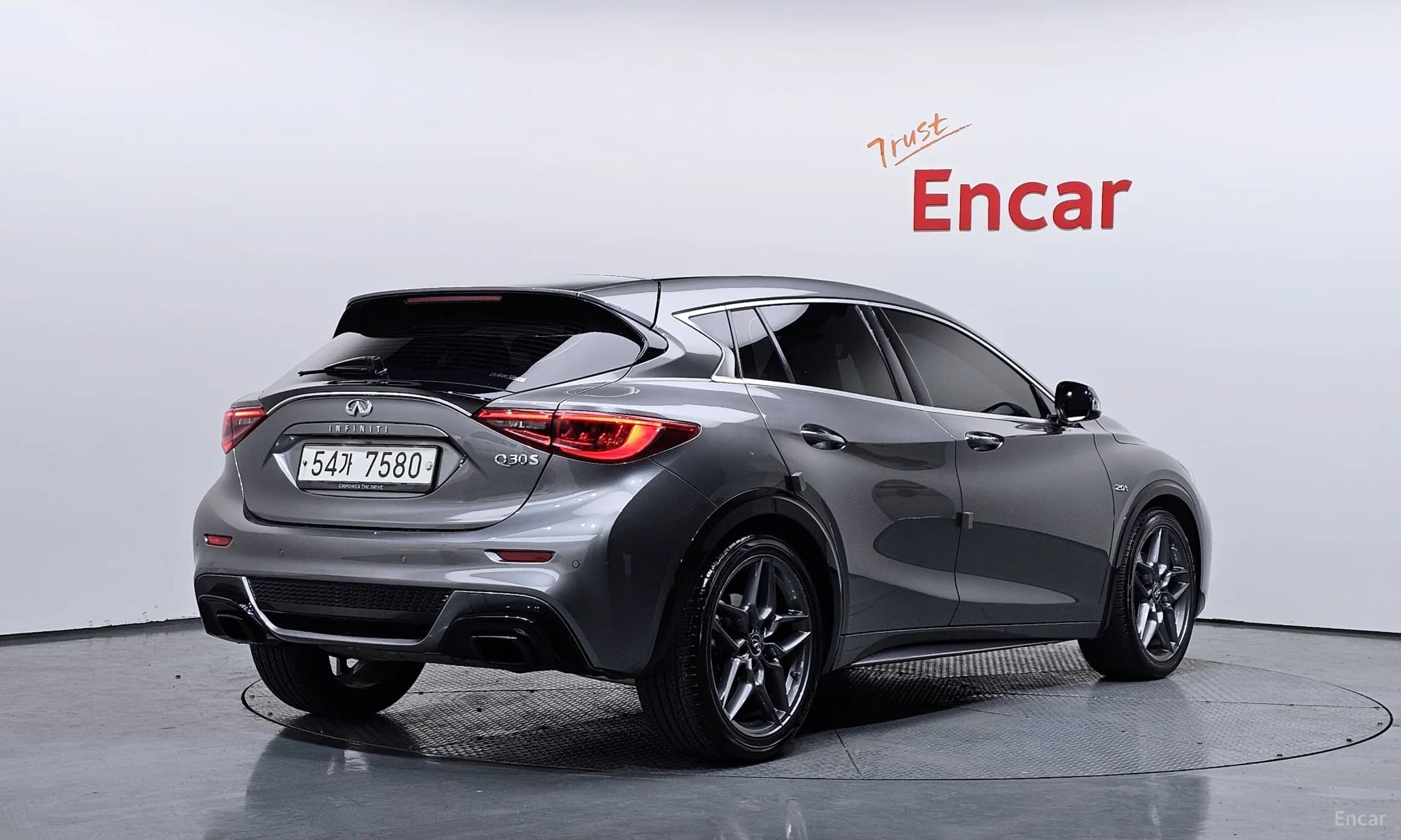 Q30