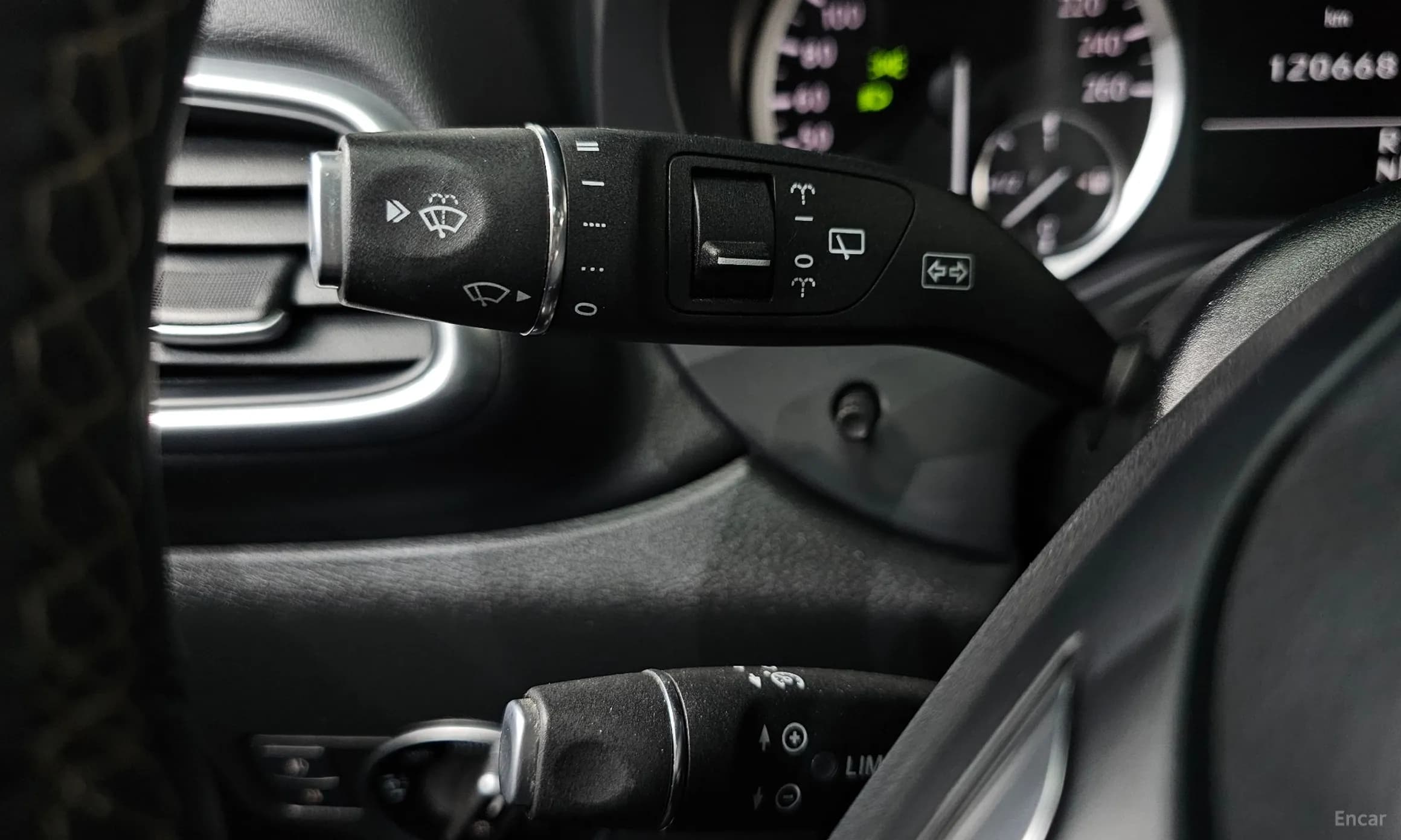 Q30