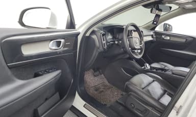 XC40