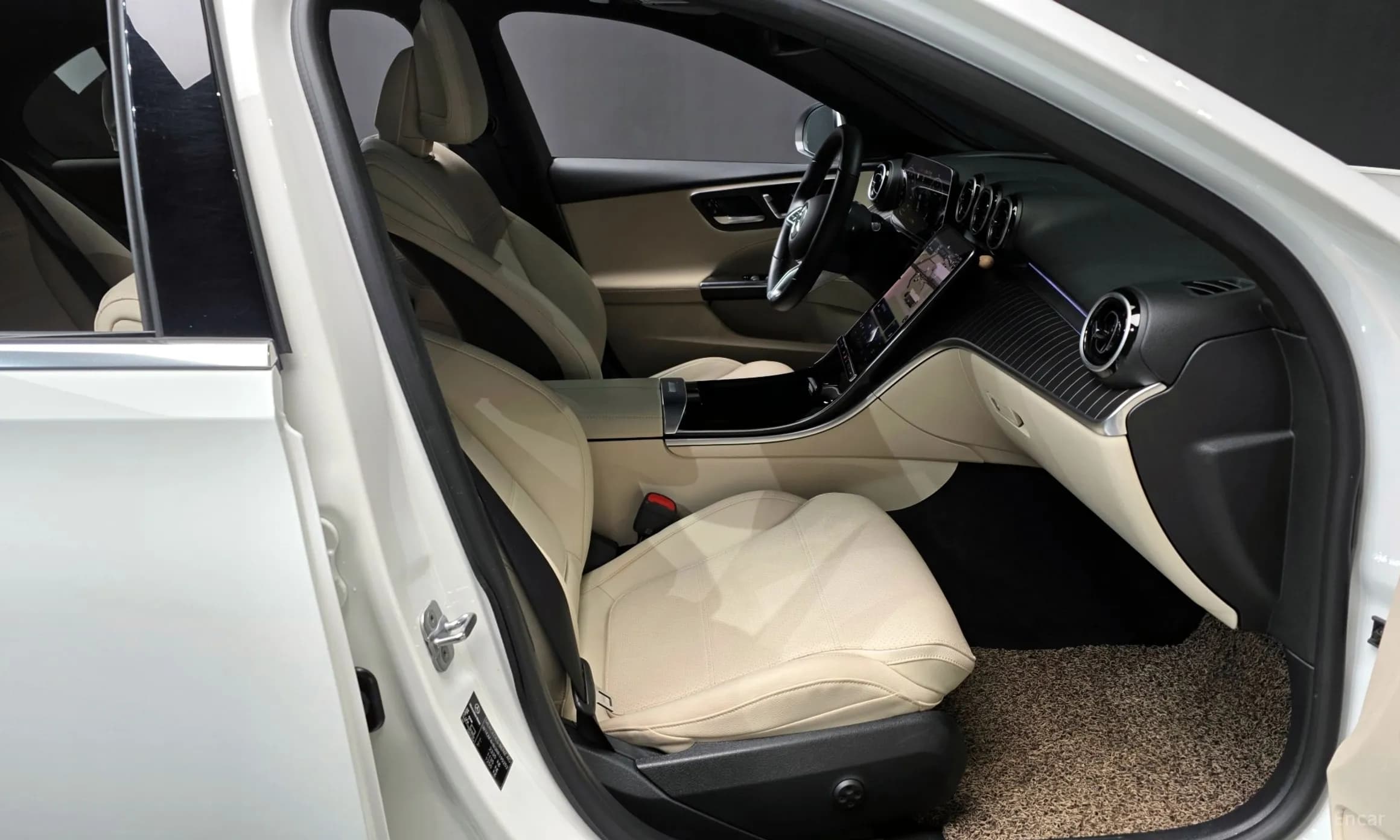 C-Class W206