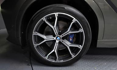 X6 (G06)