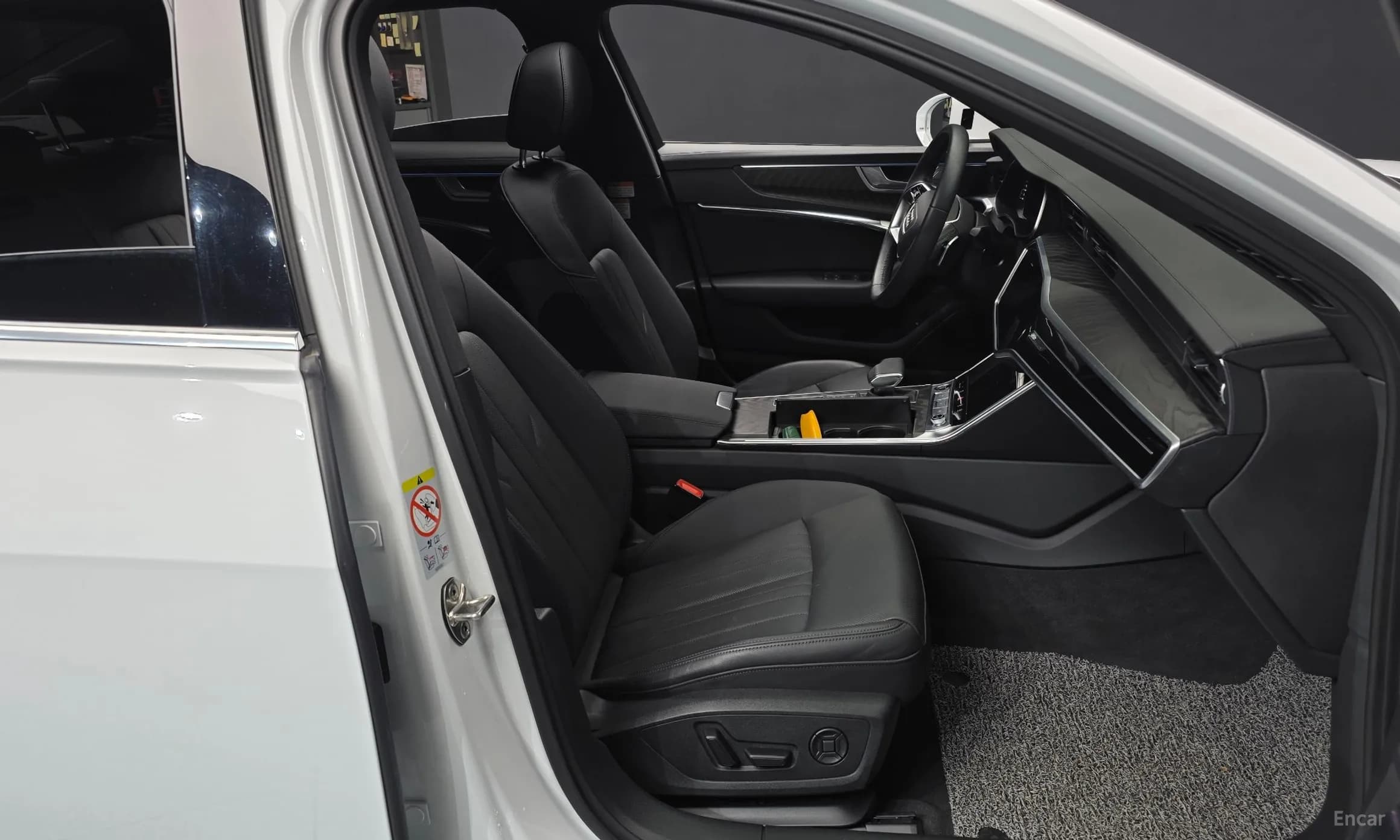 A6 (C8)