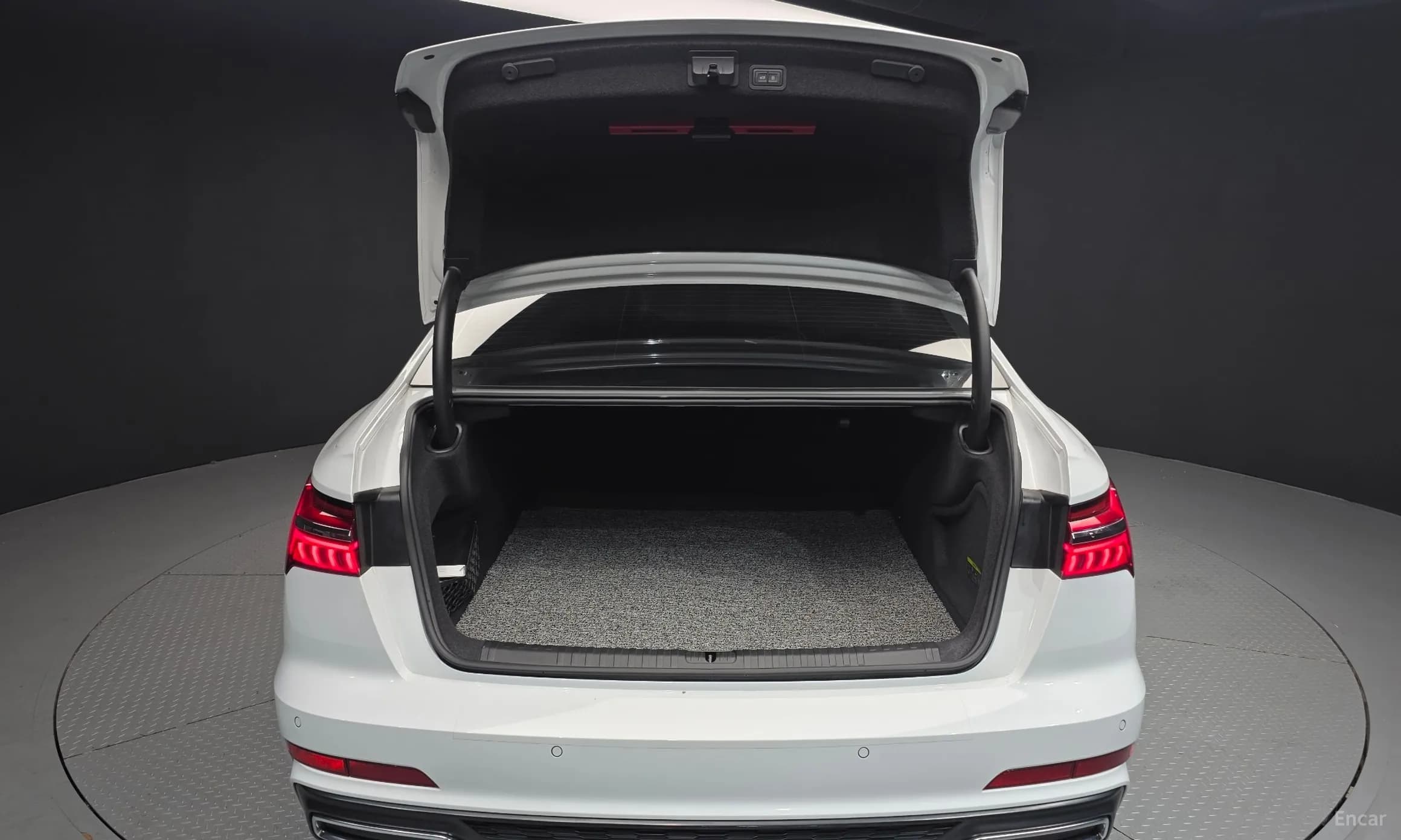 A6 (C8)