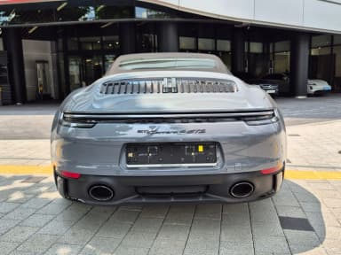 911 (992)