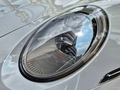 911 (992)
