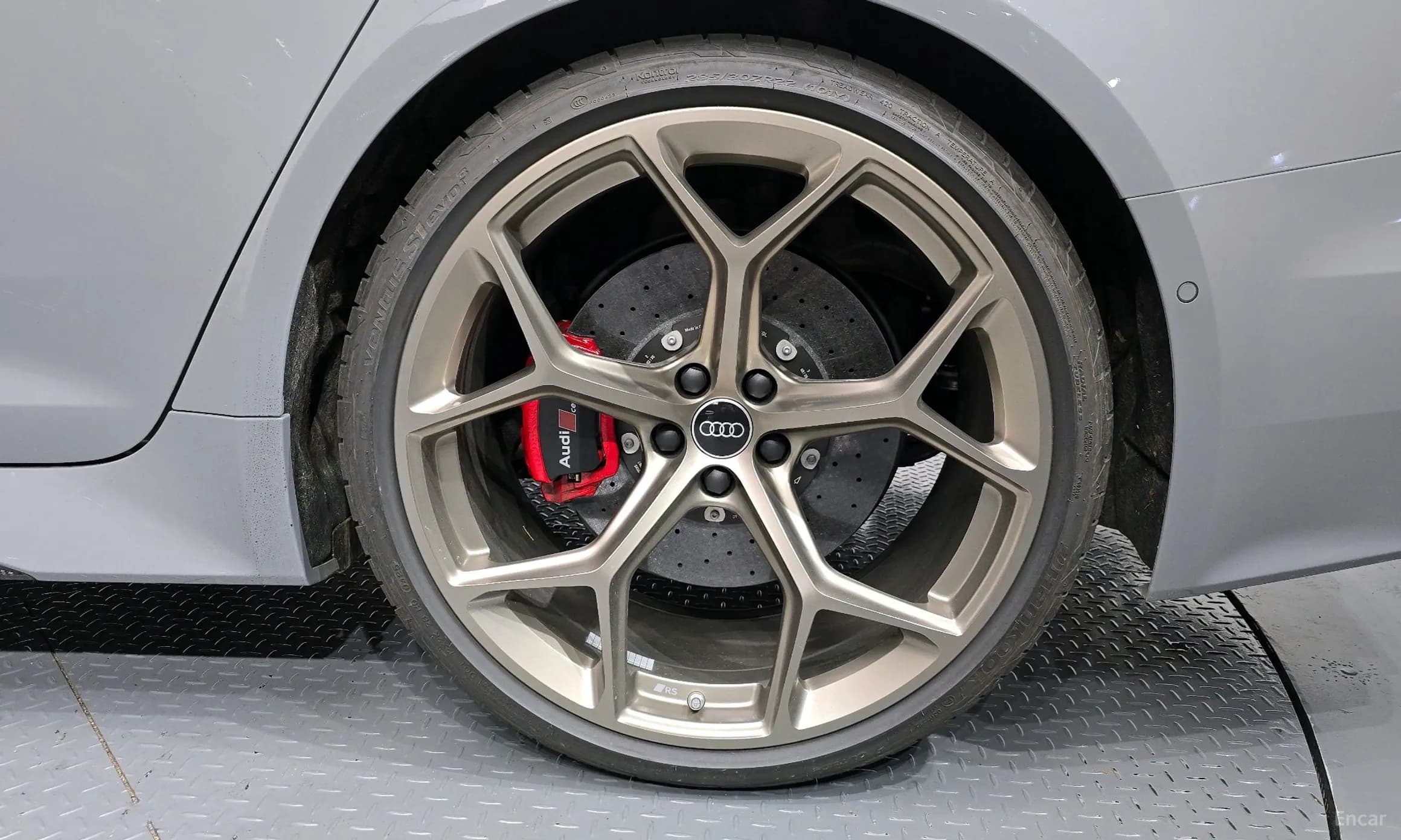 RS6 (C8)