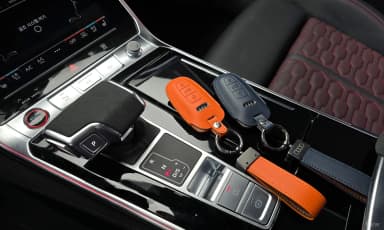 RS6 (C8)