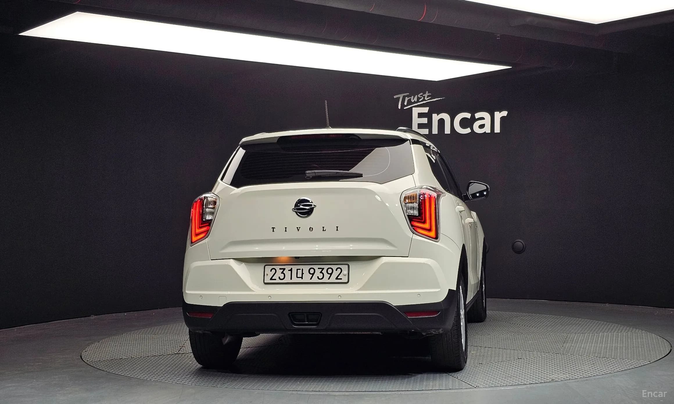 Berry New Tivoli