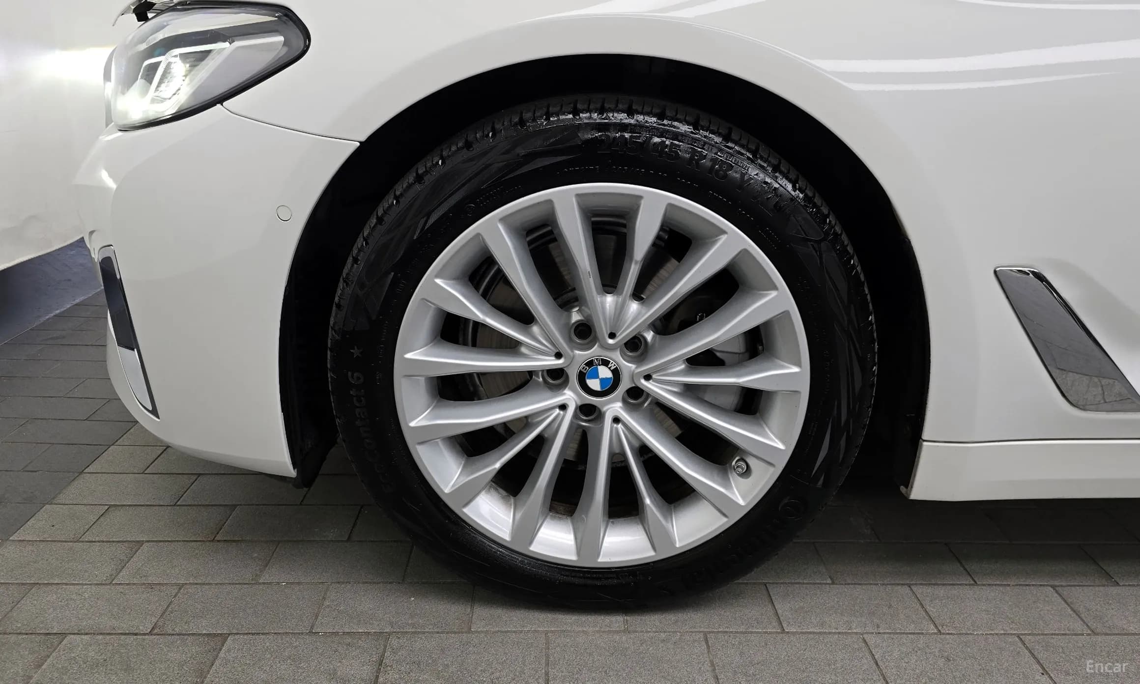5 Series (G30)