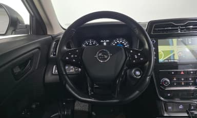 Berry New Tivoli