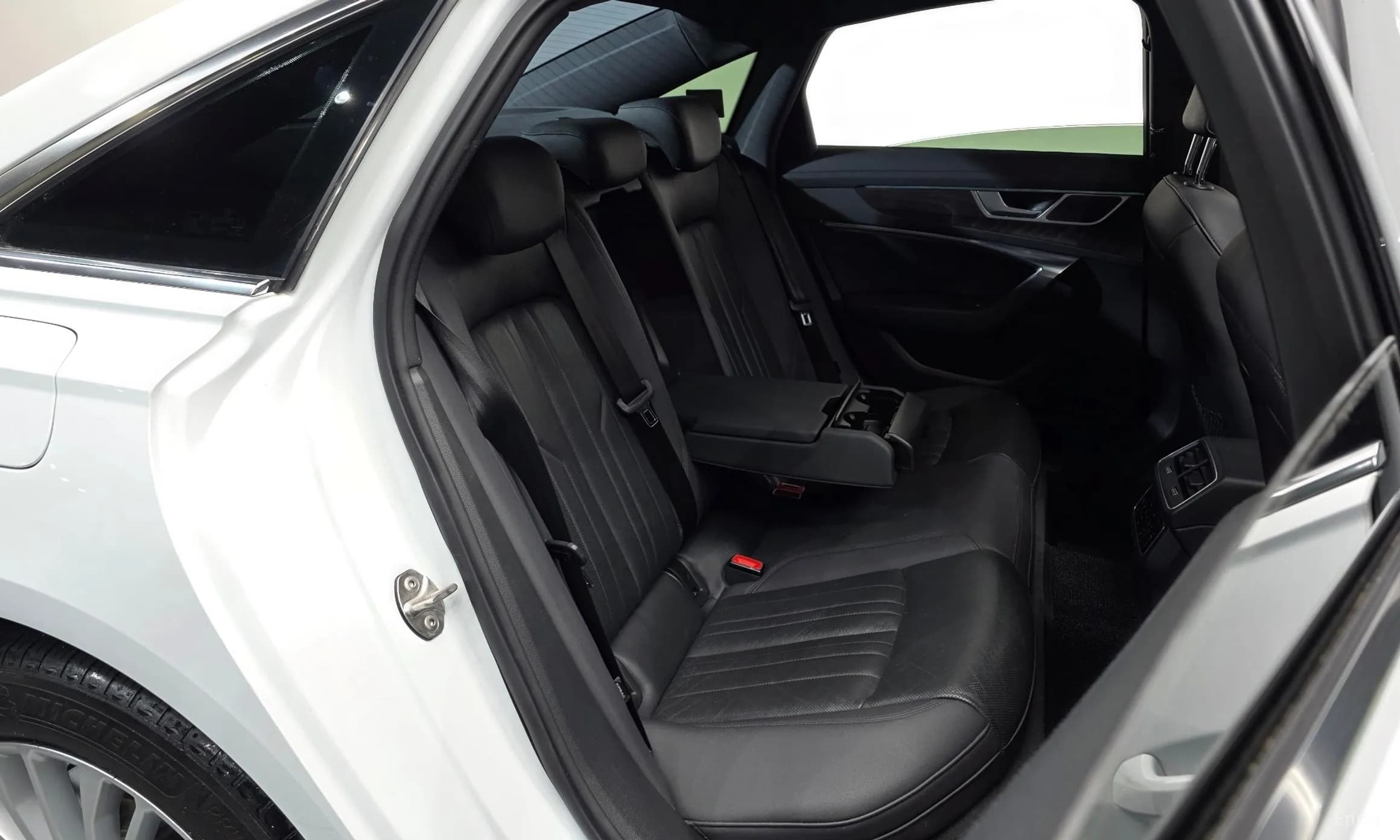 A6 (C8)
