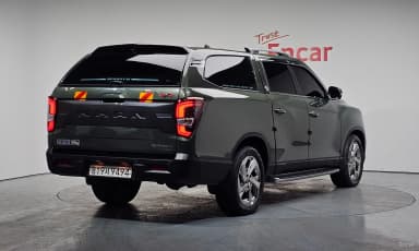 Rexton Sports Khan
