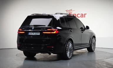 X7 (G07)