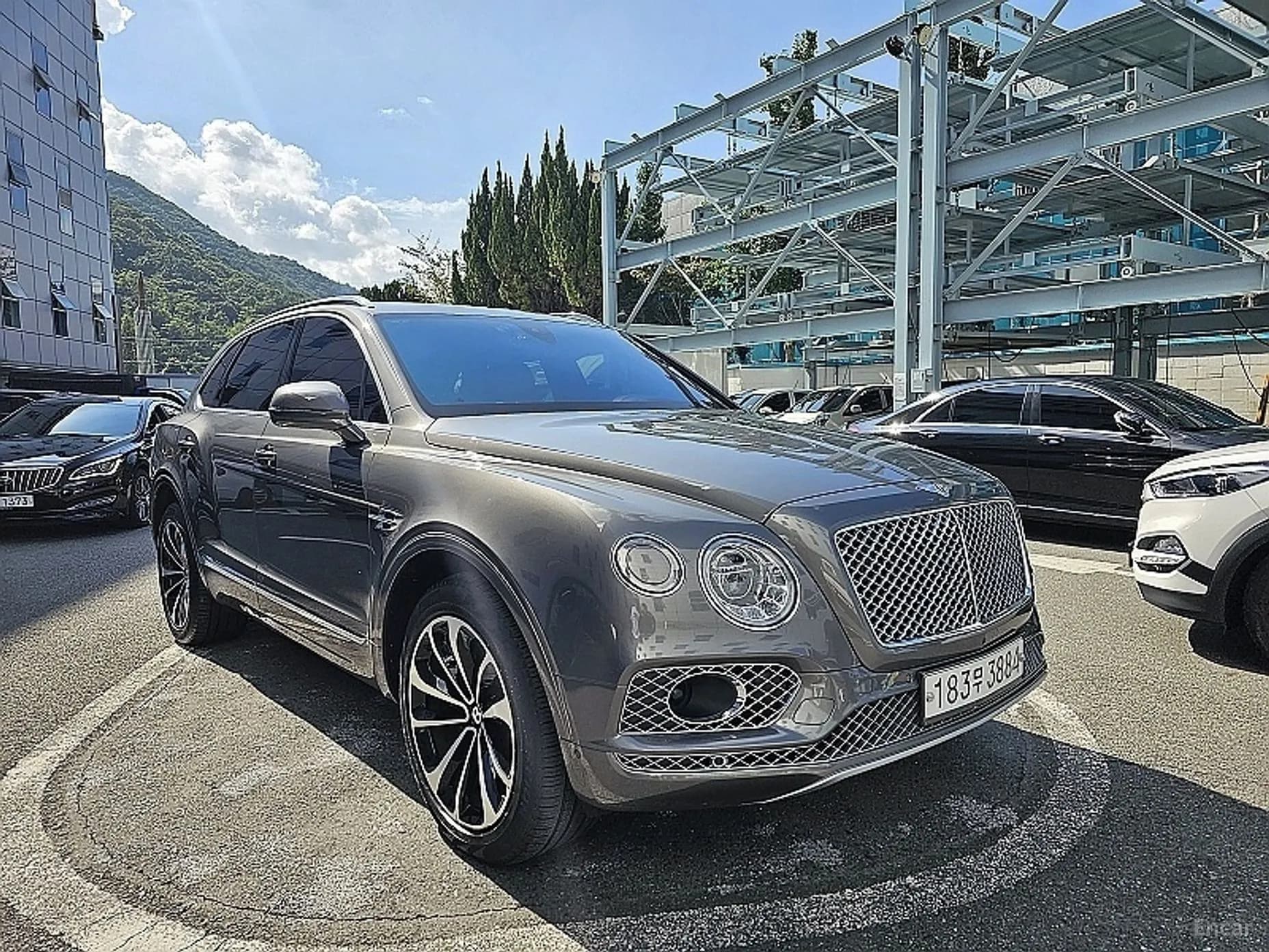 Bentayga