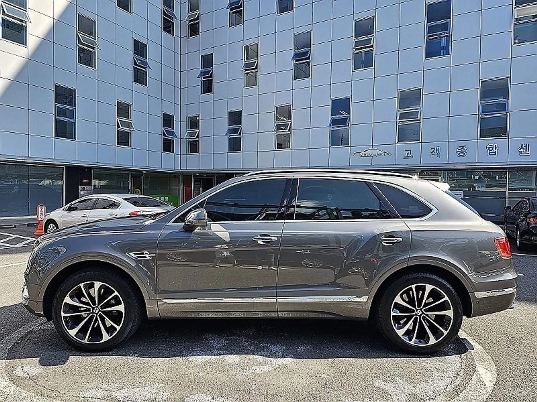 Bentayga