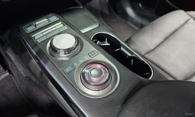 GV70