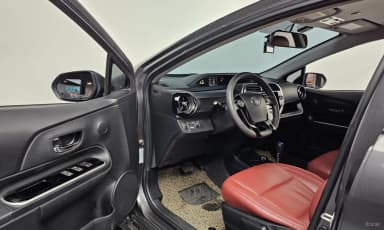 Prius C