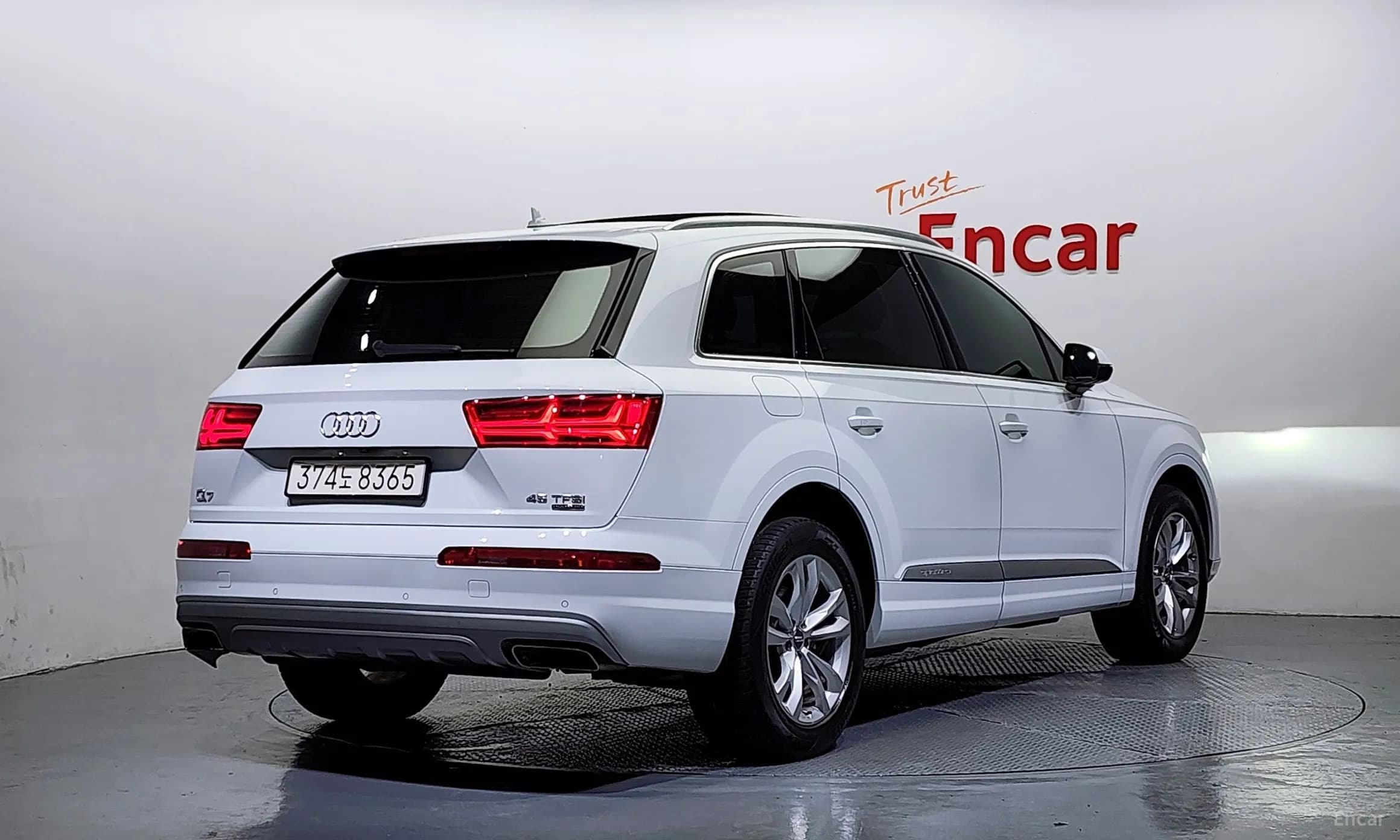 Q7 (4M)