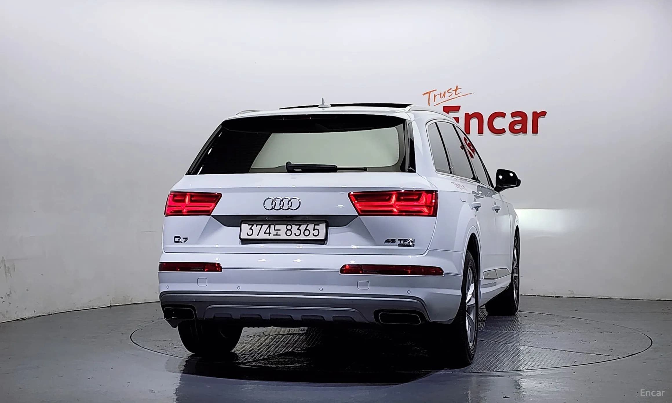 Q7 (4M)