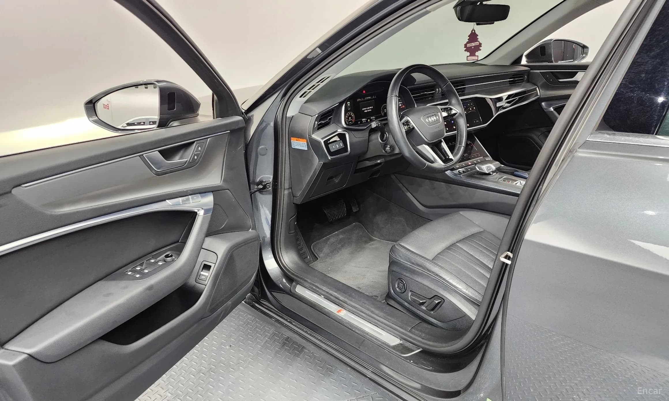 A6 (C8)