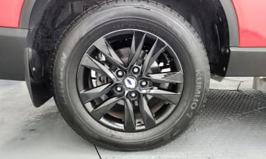 Rexton Sports Khan