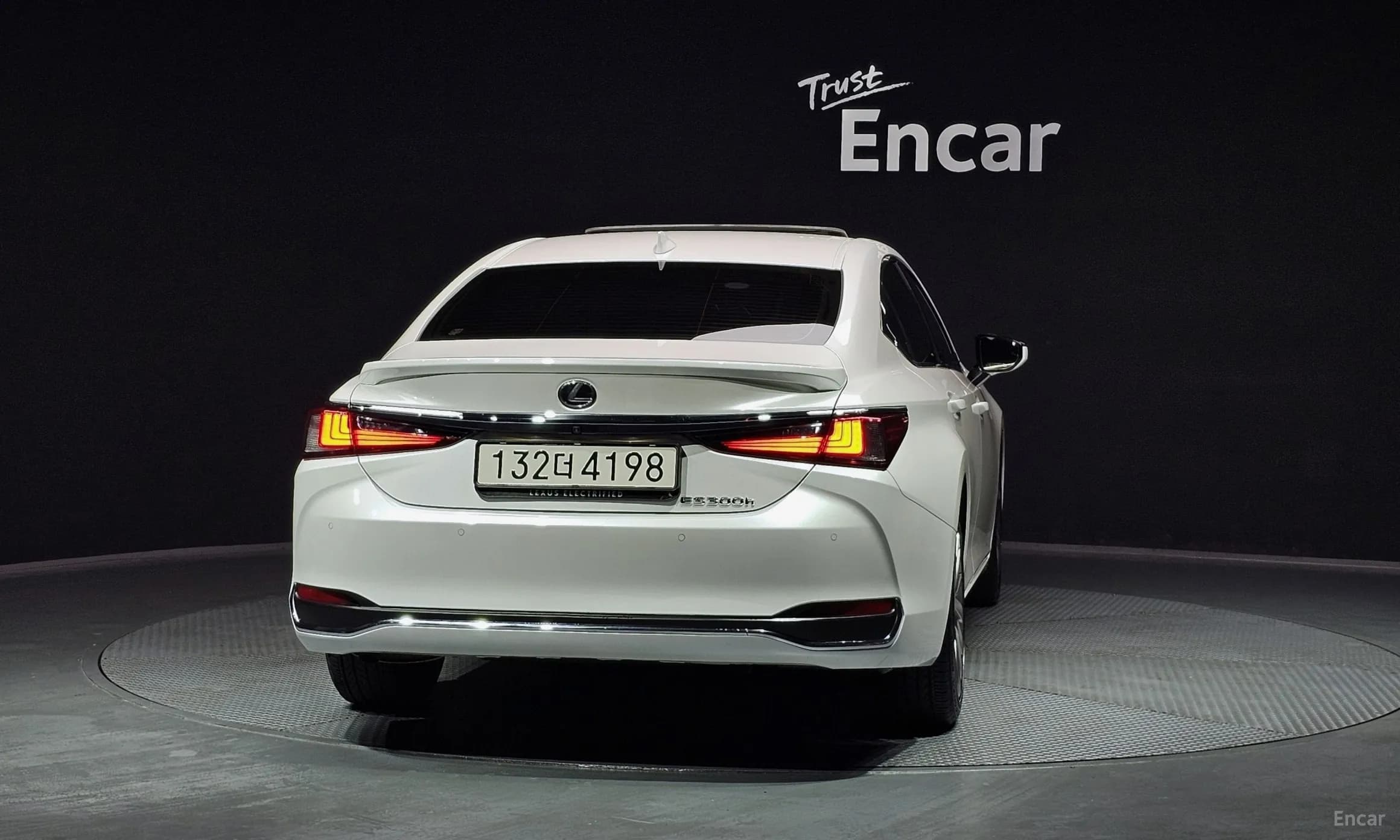 ES300h 7th Generation