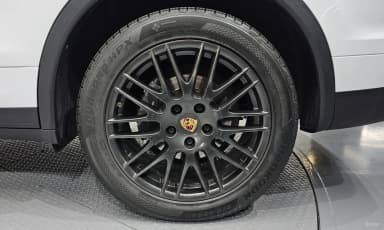New Cayenne