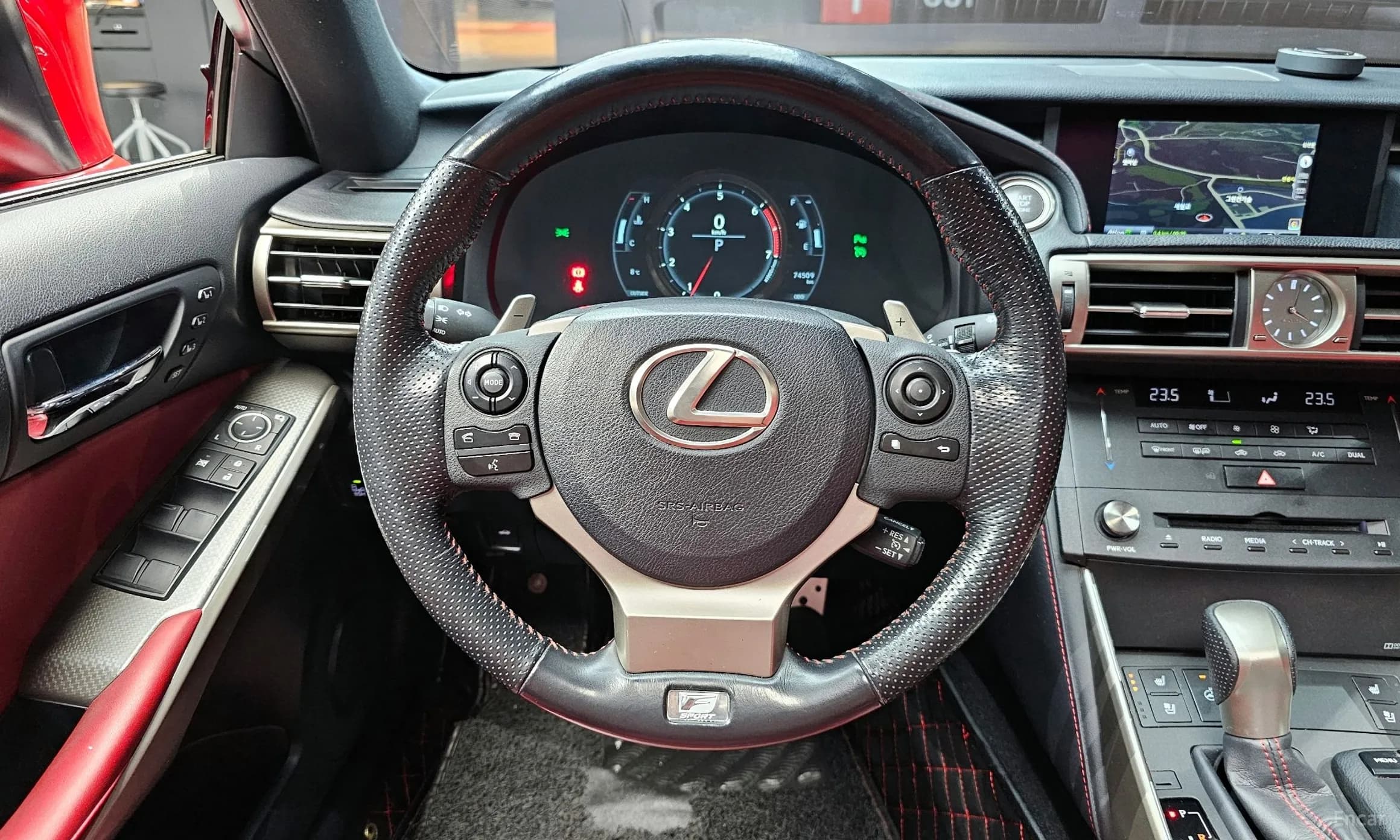 New IS200t