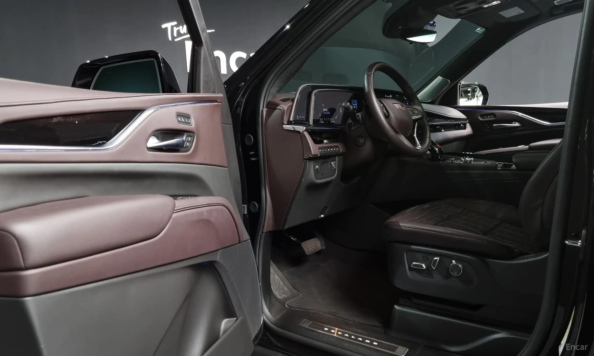 Escalade 5th Generation