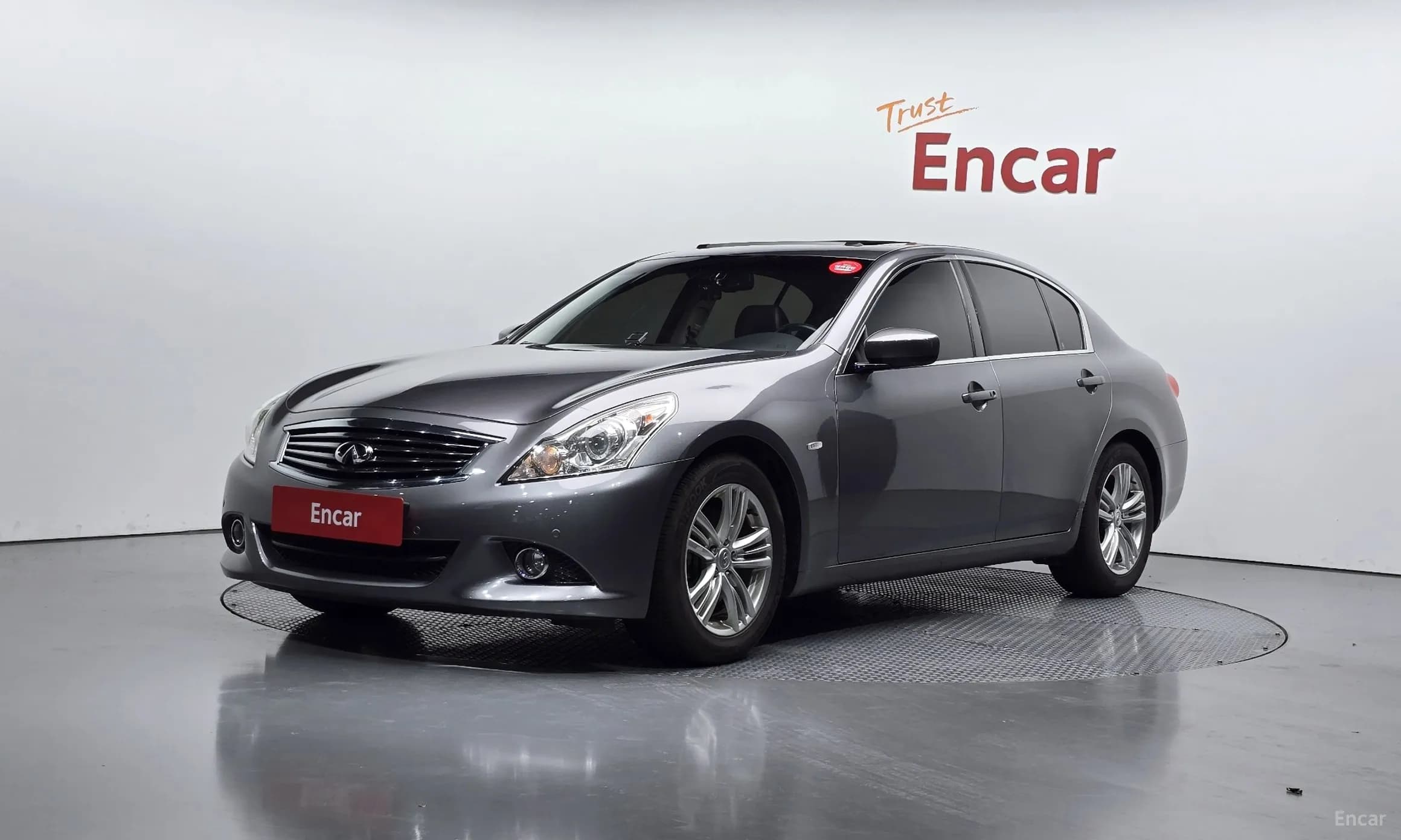 G37