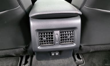 Camry (XV70)