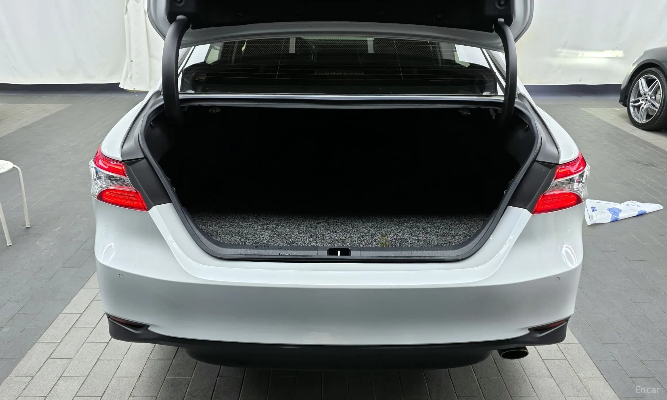 Camry (XV70)